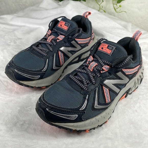 New Balance Thunder 410v5 Trail Running Shoes Size 8.5 Gray / Melon GUC - Picture 4 of 14